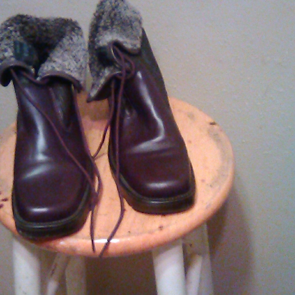 Brown boots